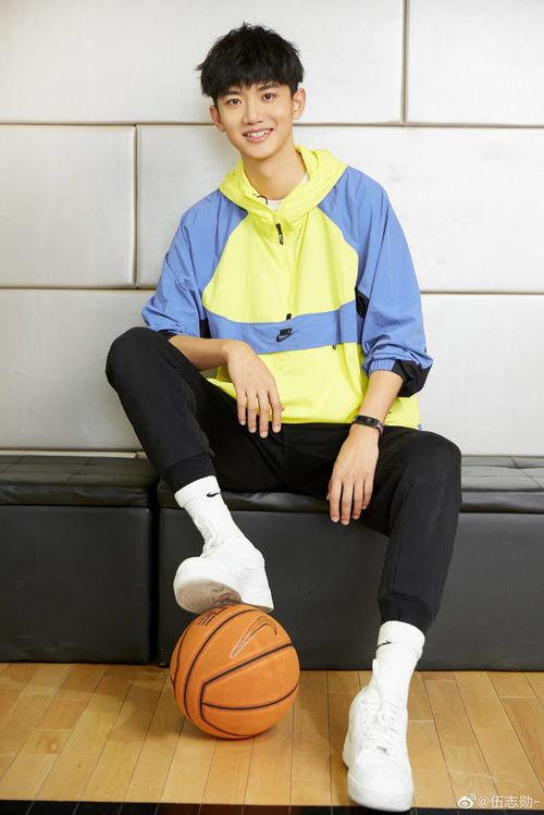 八组吃瓜娱乐,揭秘娱乐圈幕后故事与热点事件  第2张